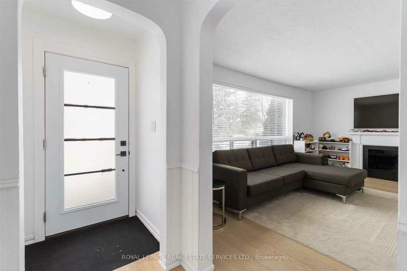 2046, Redan, Lakeview, Mississauga