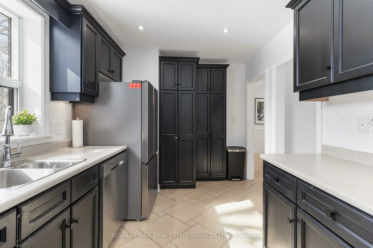 2046, Redan, Lakeview, Mississauga