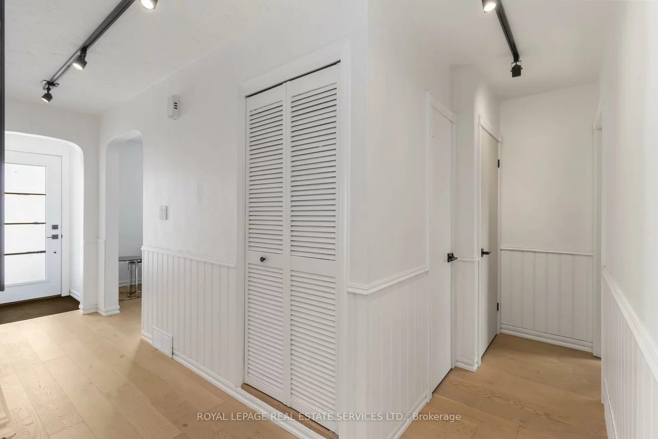 2046, Redan, Lakeview, Mississauga