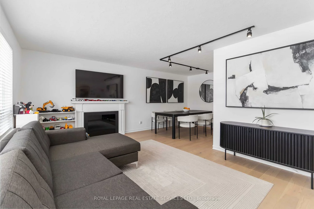 2046, Redan, Lakeview, Mississauga