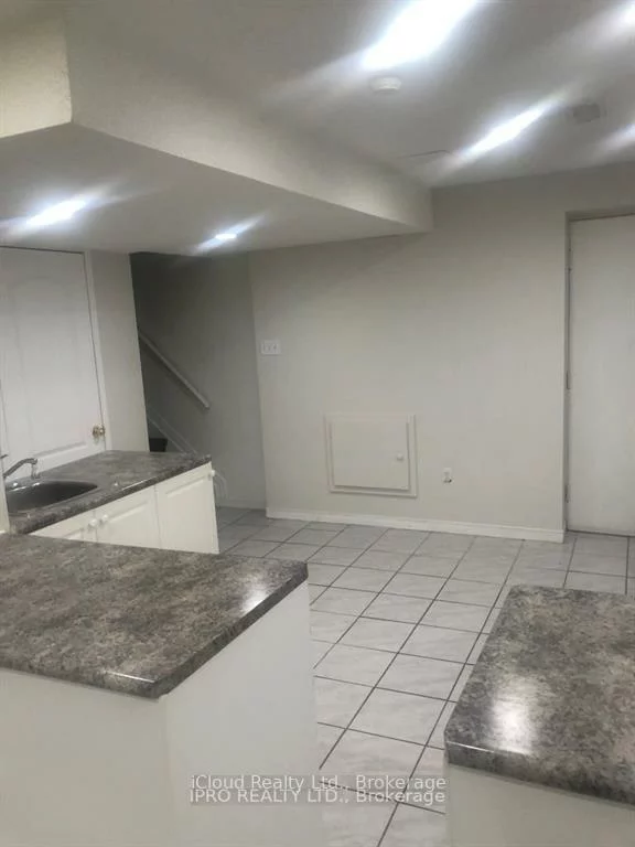 3755, Althorpe- Basement, Lisgar, Mississauga