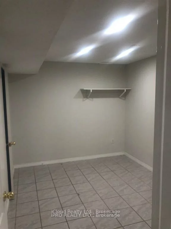 3755, Althorpe- Basement, Lisgar, Mississauga