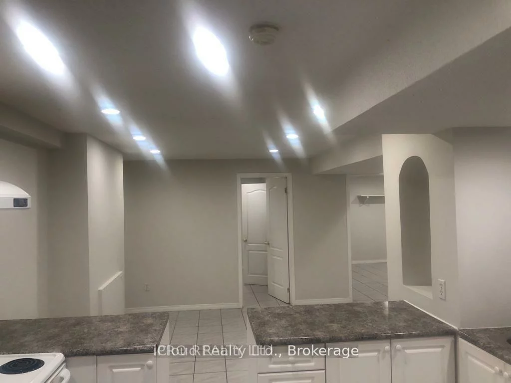 3755, Althorpe- Basement, Lisgar, Mississauga