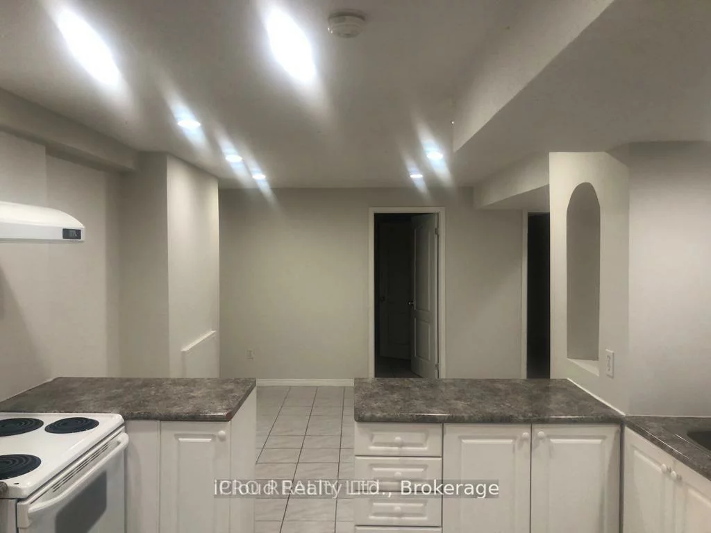 3755, Althorpe- Basement, Lisgar, Mississauga