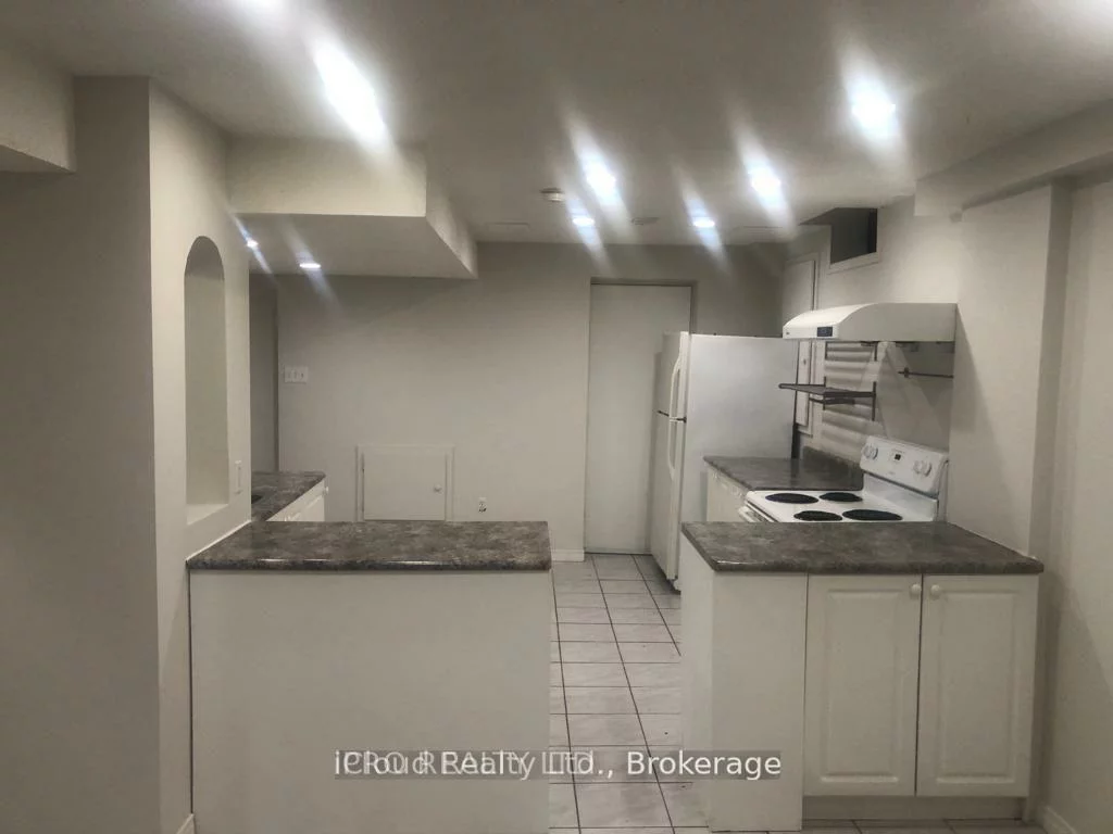 3755, Althorpe- Basement, Lisgar, Mississauga