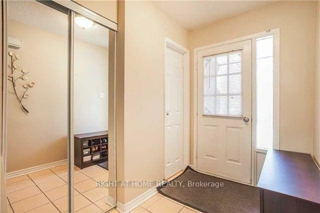 801, Edgehill, Lorne Park, Mississauga