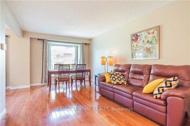 801, Edgehill, Lorne Park, Mississauga