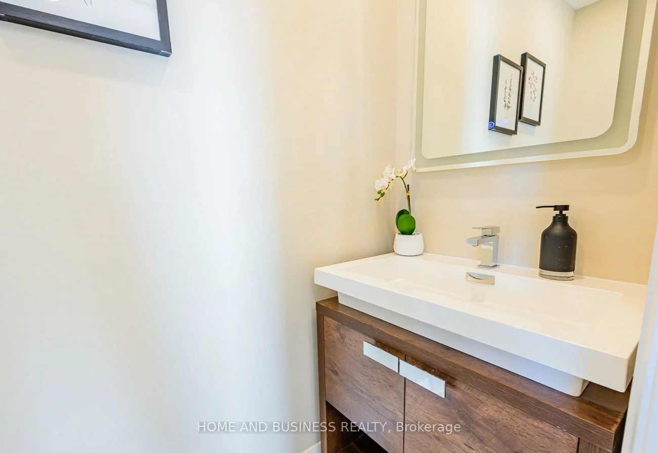 1326, Meredith, Lakeview, Mississauga