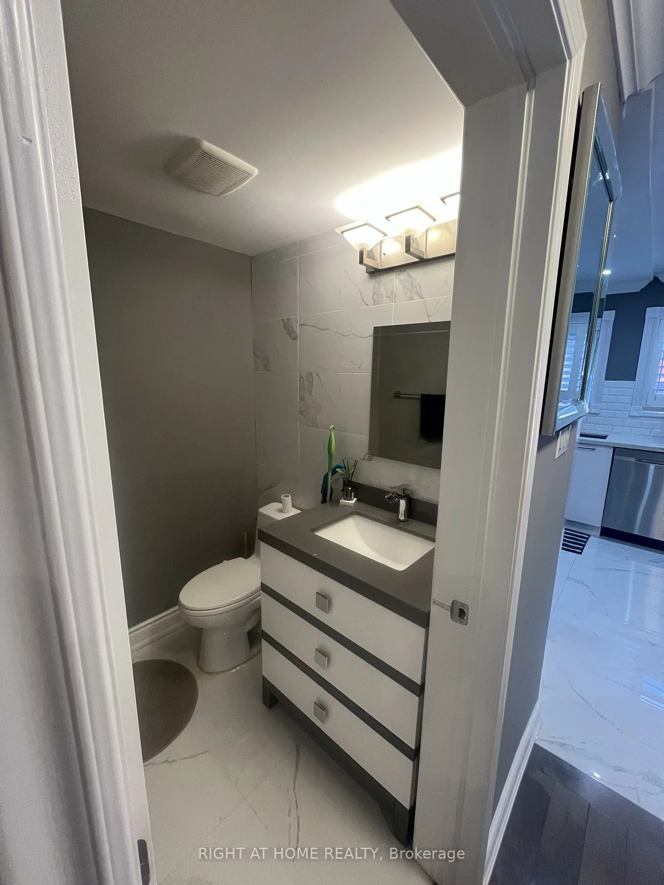 5266, Fairford, East Credit, Mississauga