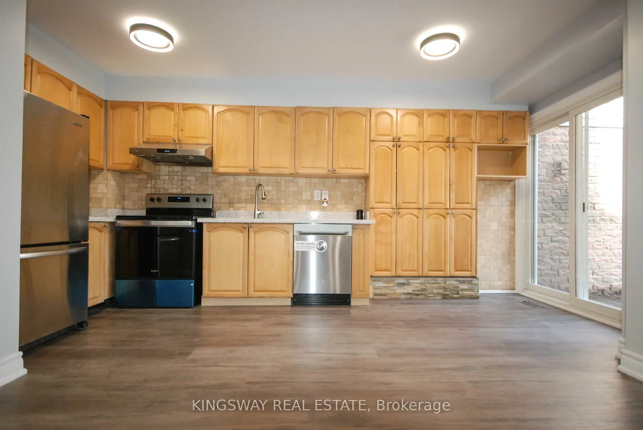 1009, Raintree, Lorne Park, Mississauga