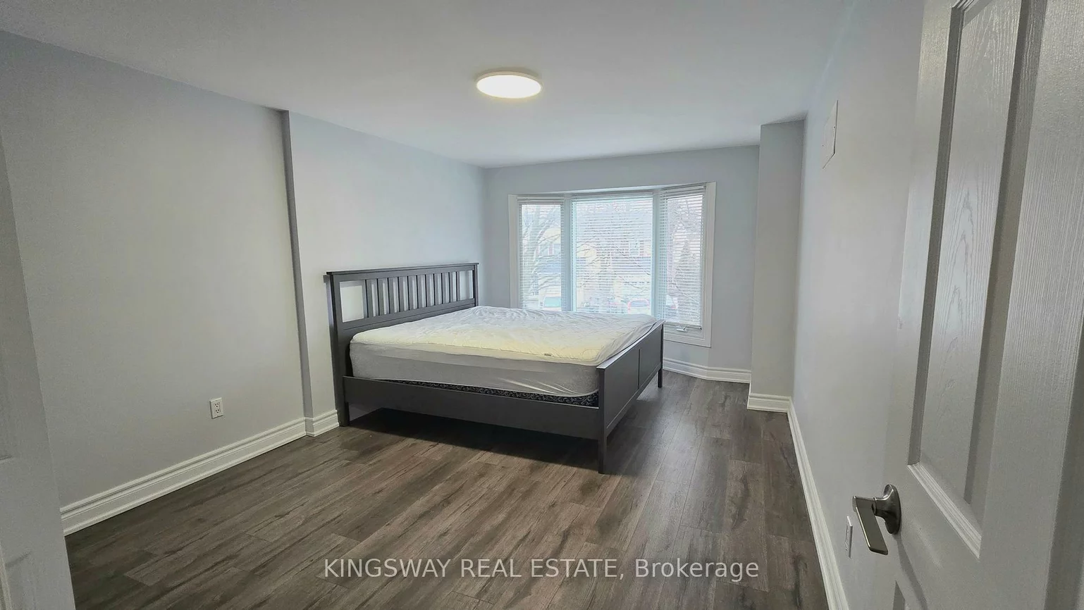 1009, Raintree, Lorne Park, Mississauga