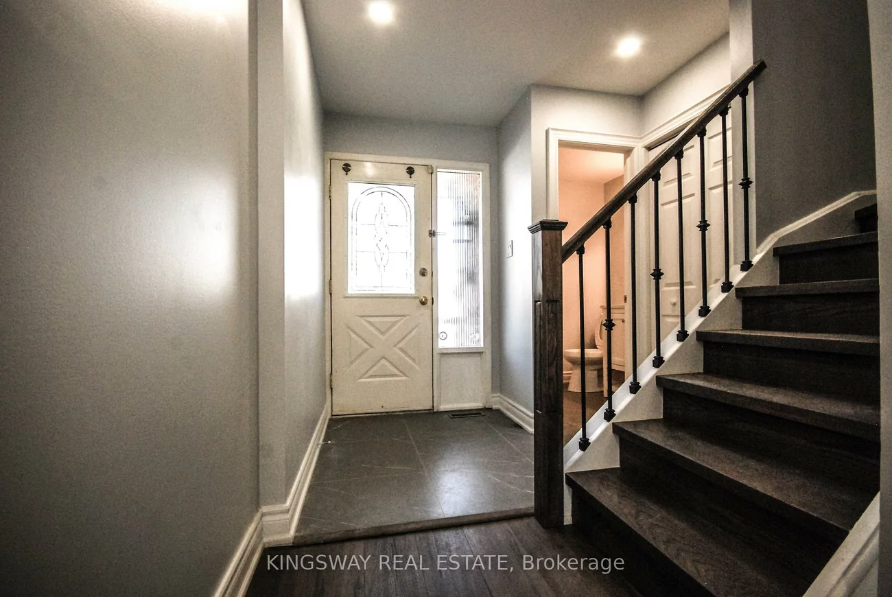 1009, Raintree, Lorne Park, Mississauga