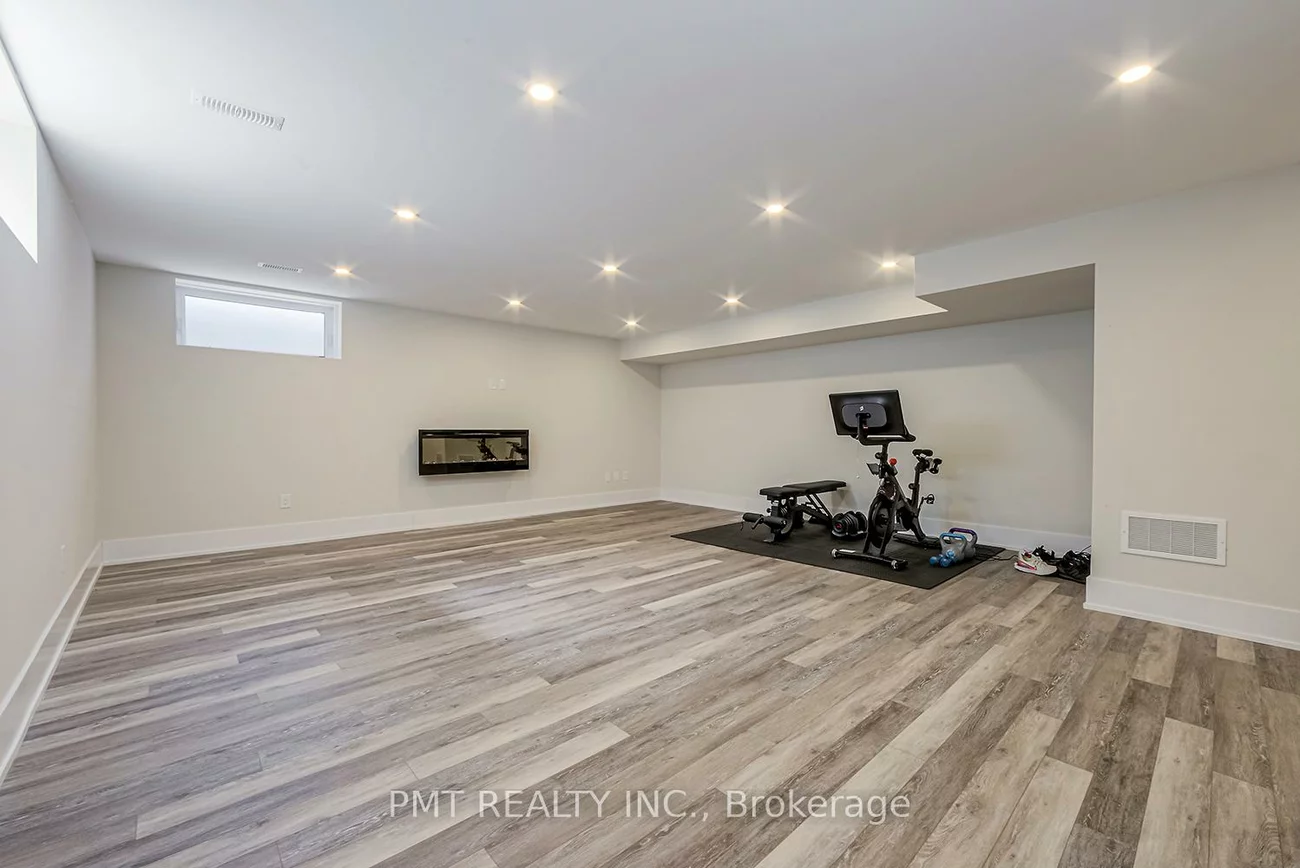 955, Eighth, Lakeview, Mississauga