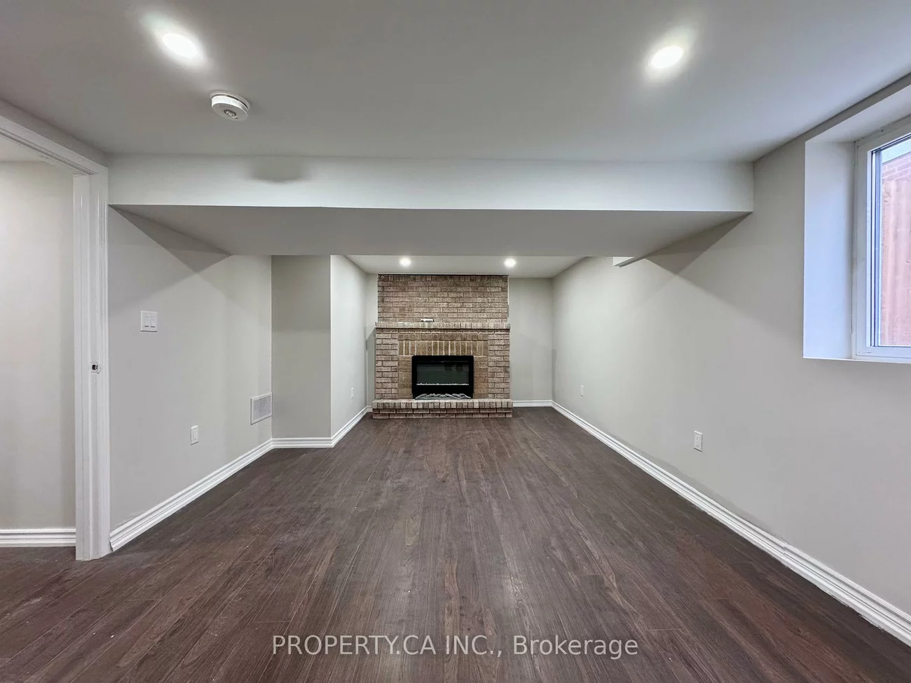 2221, Buttonbush, Erin Mills, Mississauga