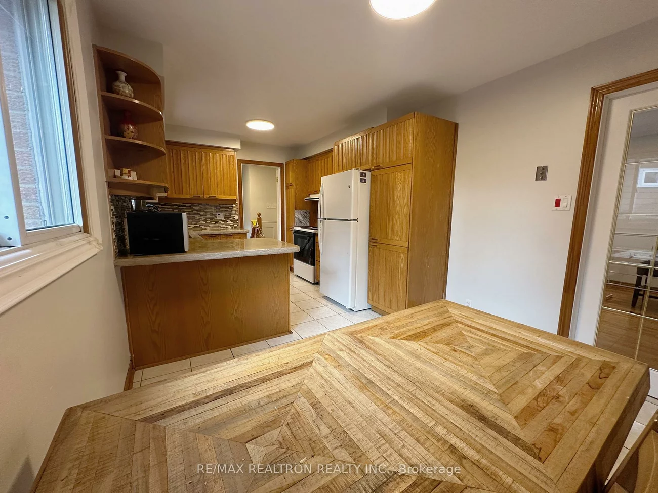 928, Knollwood, Creditview, Mississauga