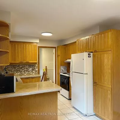 928, Knollwood, Creditview, Mississauga