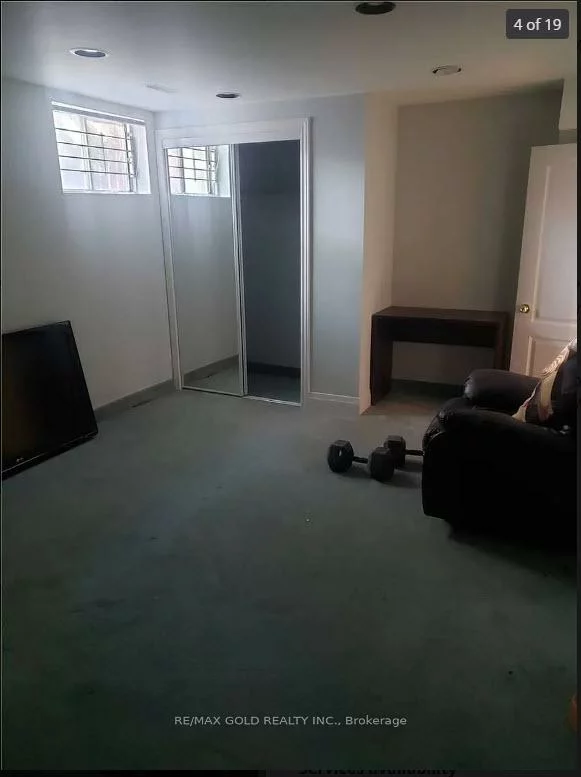 142, Whitchurch, Cooksville, Mississauga