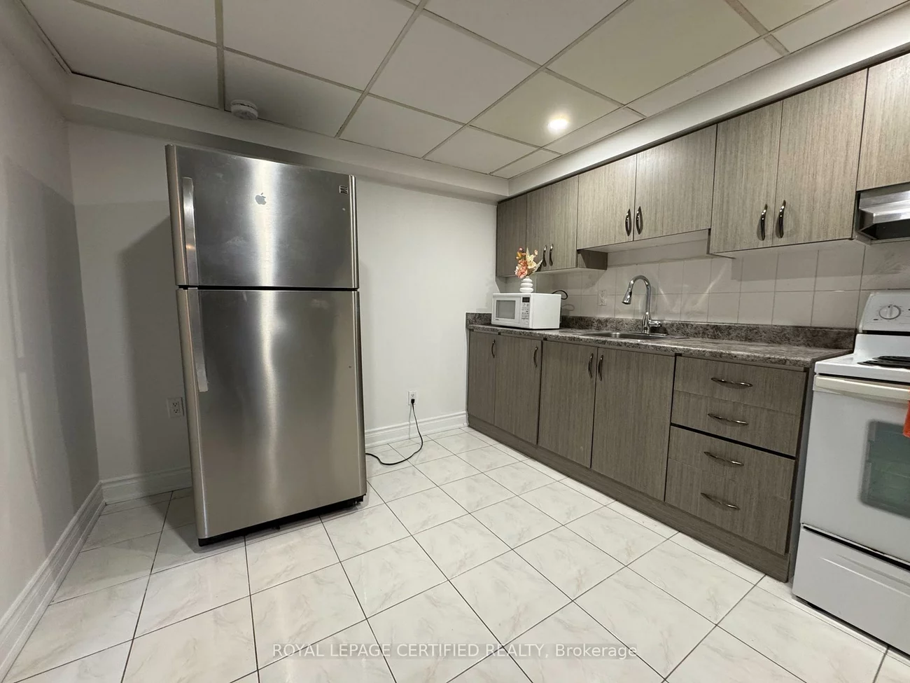 3574, Italia, Fairview, Mississauga