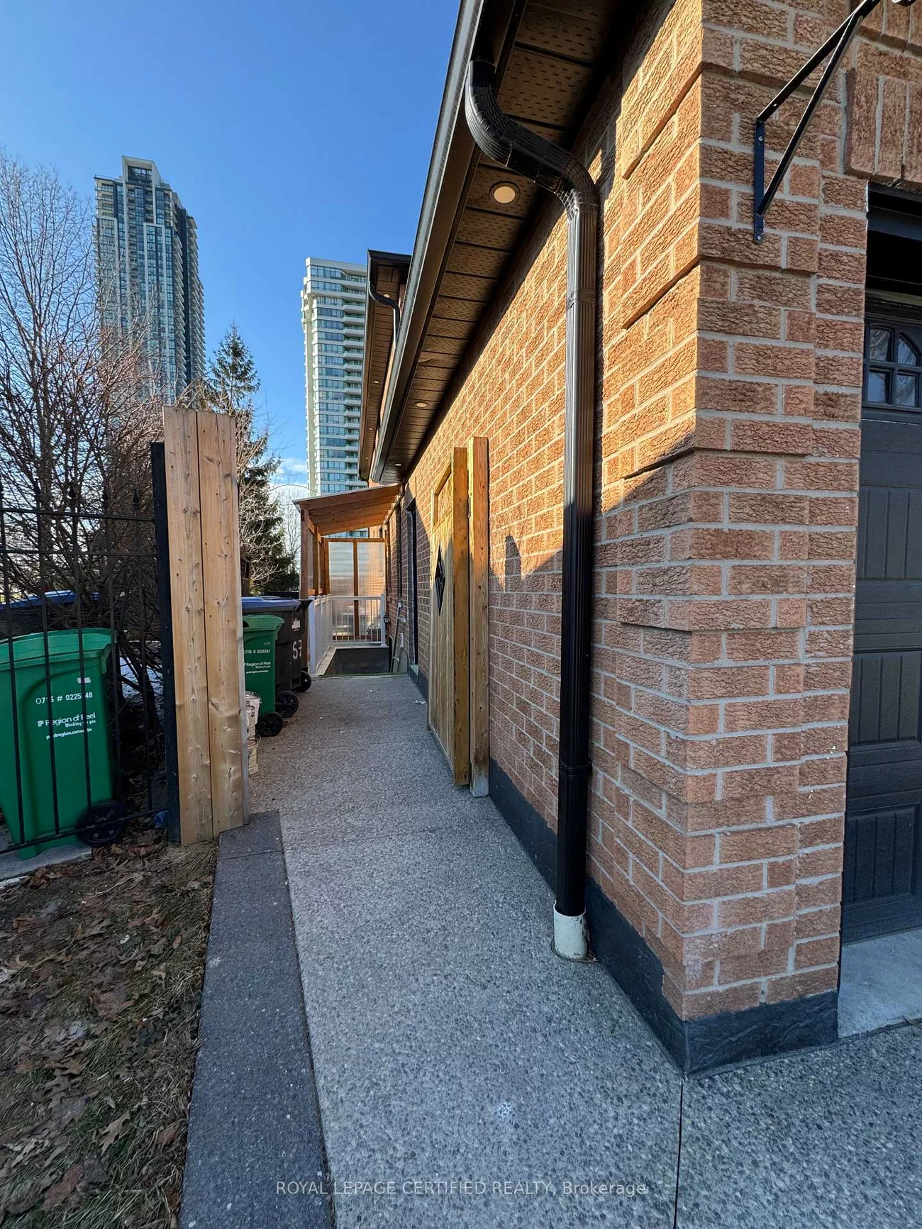 3574, Italia, Fairview, Mississauga