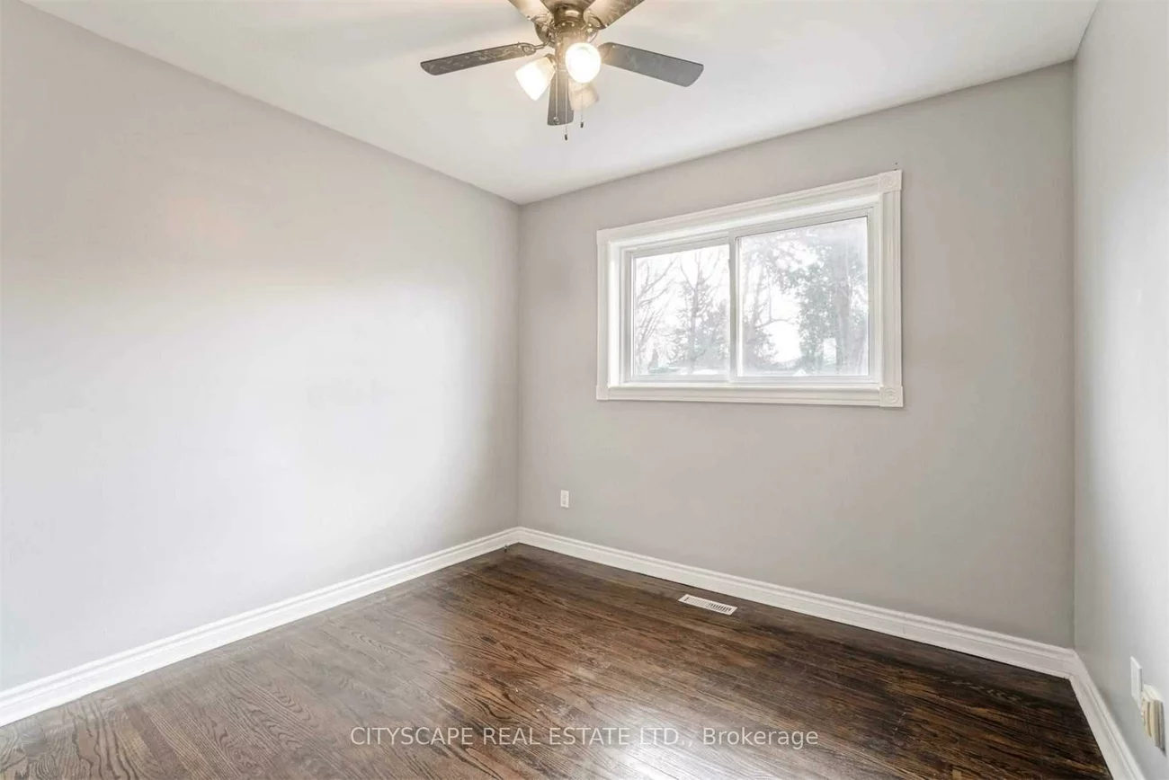 1166, Shadeland, Erindale, Mississauga