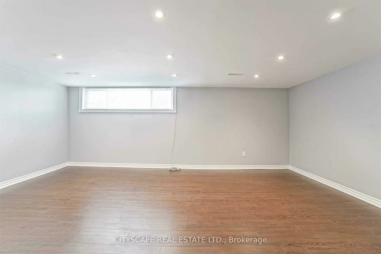 1166, Shadeland, Erindale, Mississauga