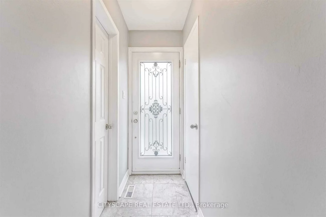 1166, Shadeland, Erindale, Mississauga