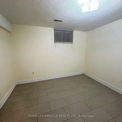 2461, President, Cooksville, Mississauga