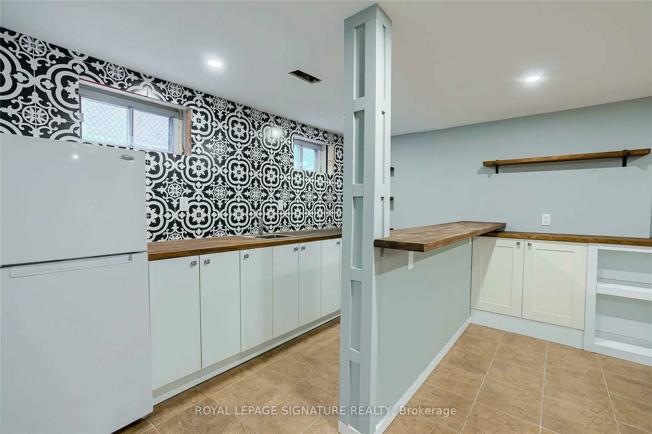 2545, Padstow, Clarkson, Mississauga