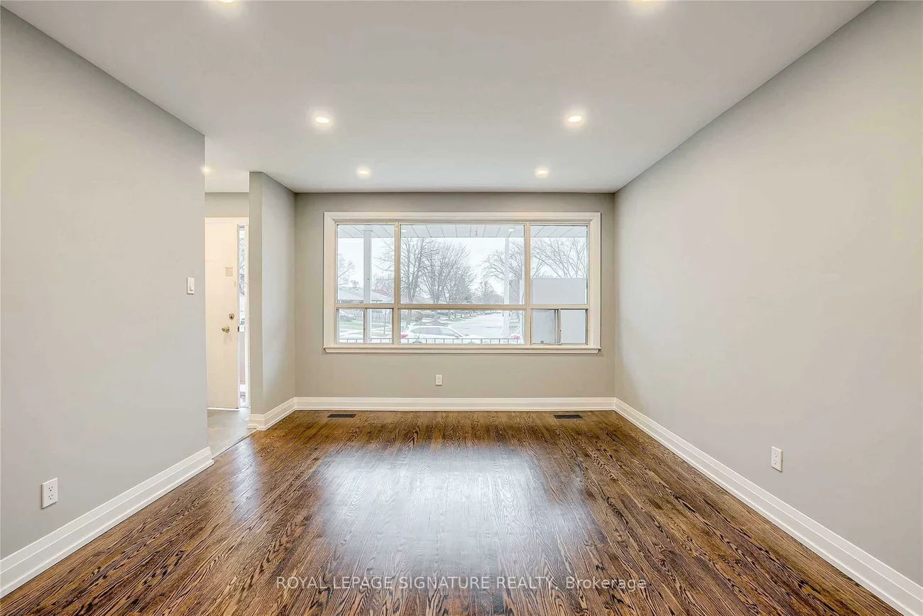 2545, Padstow, Clarkson, Mississauga