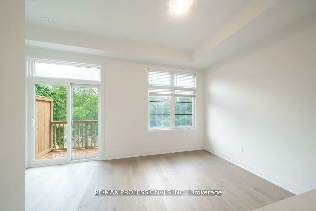 100, Salina, Streetsville, Mississauga