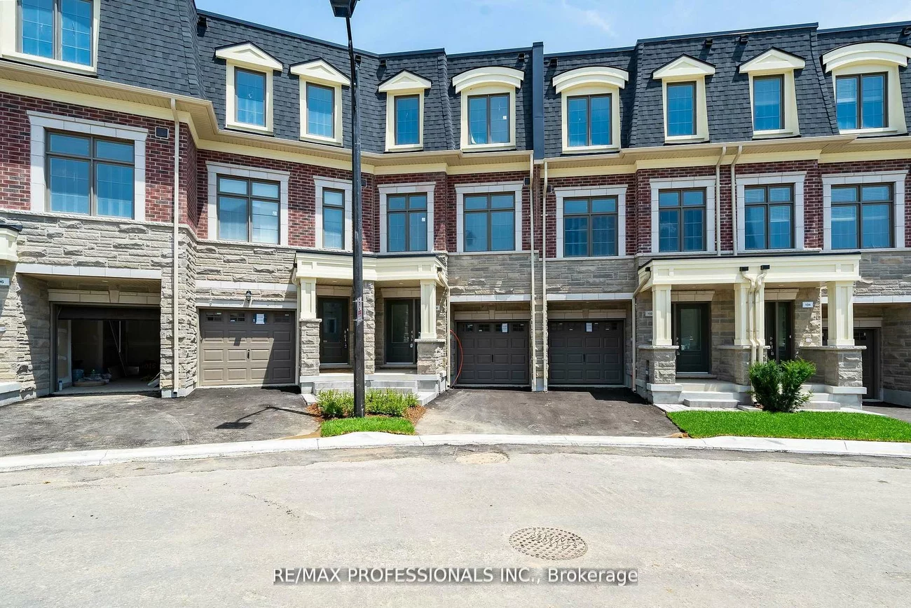 100, Salina, Streetsville, Mississauga