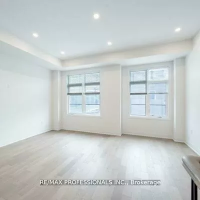 100, Salina, Streetsville, Mississauga