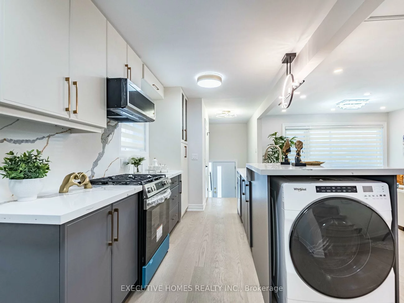 2685, Windjammer (Main), Erin Mills, Mississauga