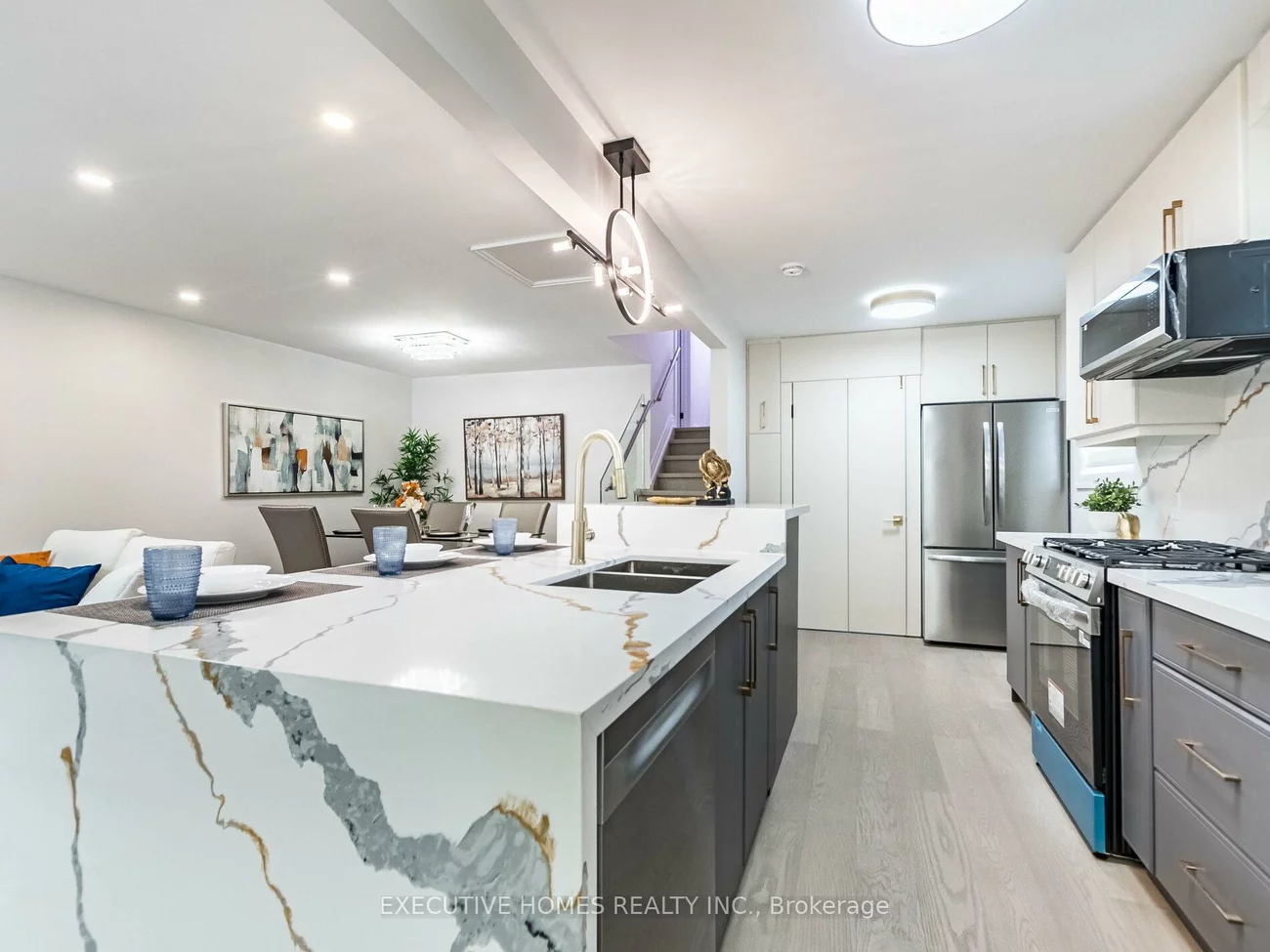 2685, Windjammer (Main), Erin Mills, Mississauga