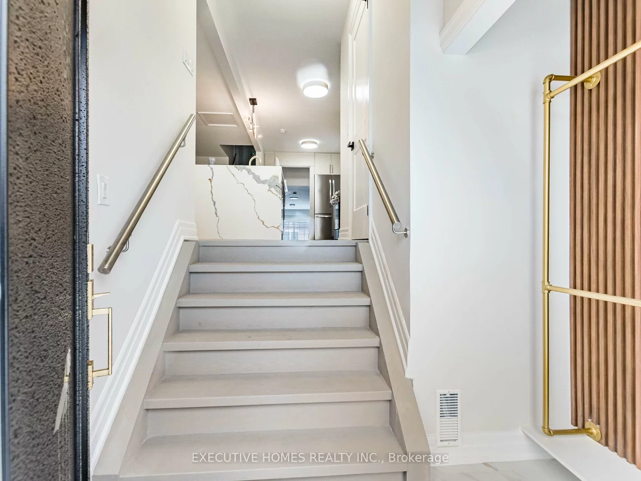 2685, Windjammer (Main), Erin Mills, Mississauga