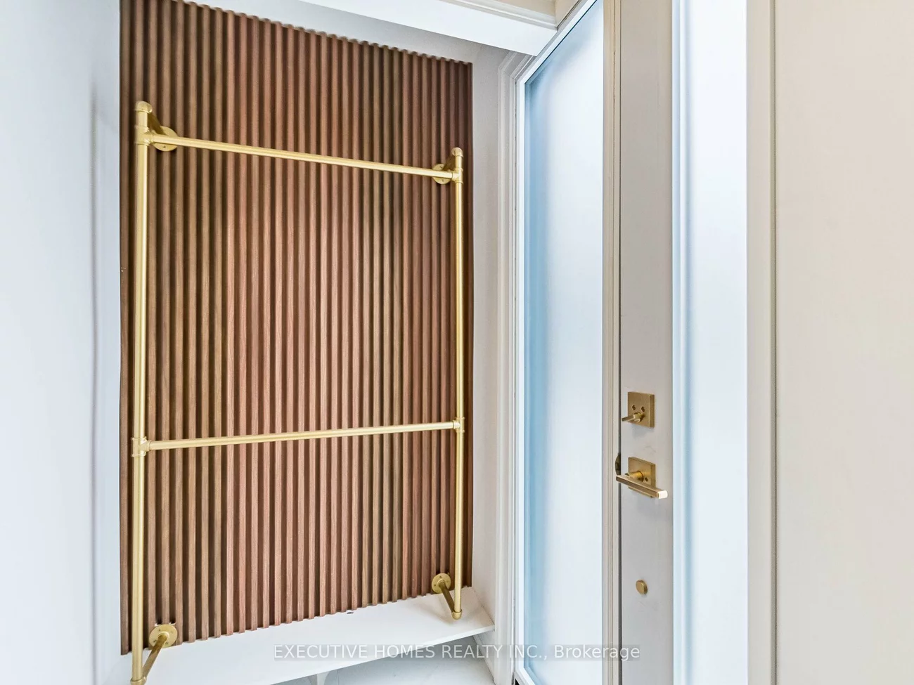 2685, Windjammer (Main), Erin Mills, Mississauga