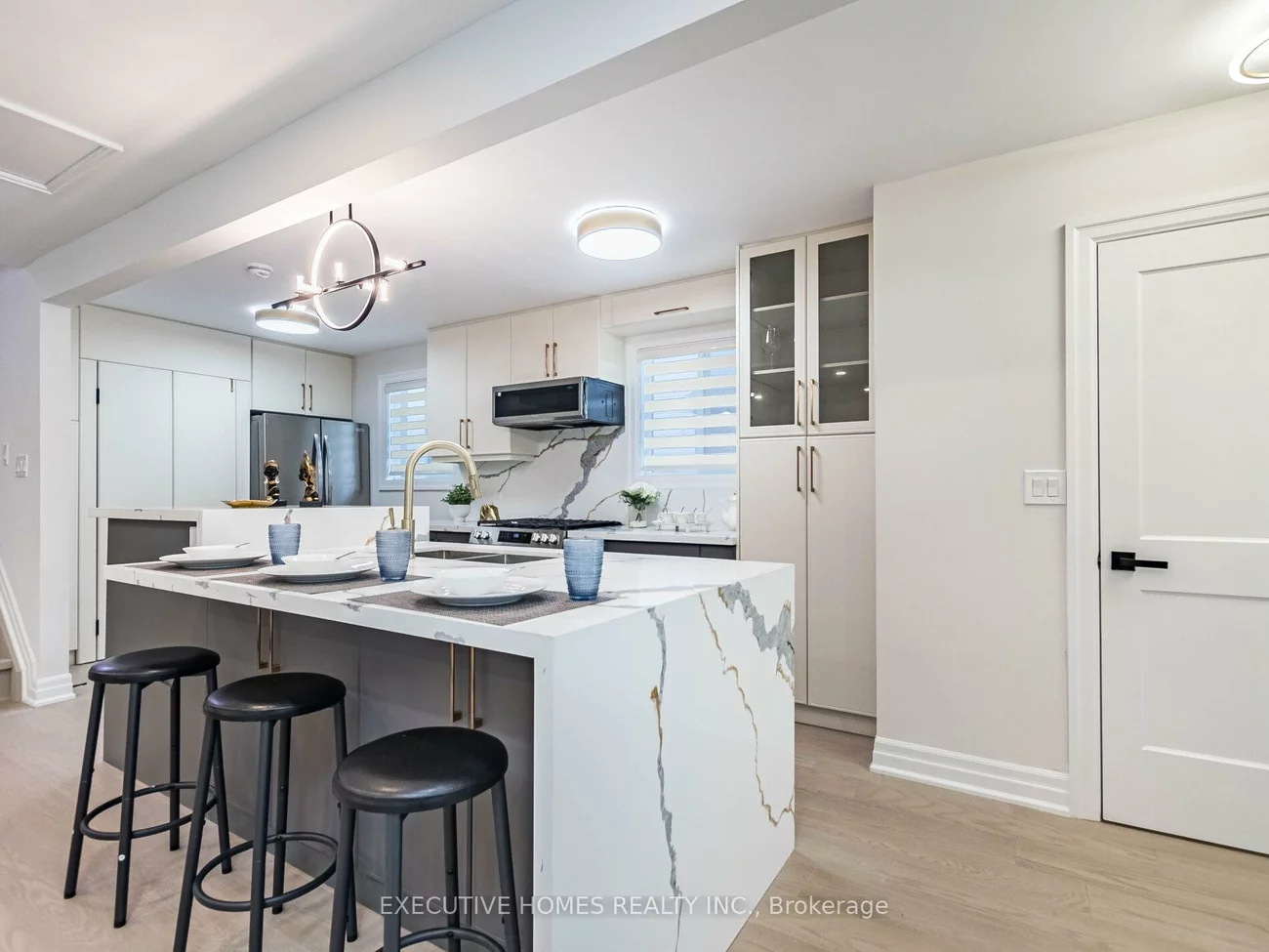 2685, Windjammer (Main), Erin Mills, Mississauga