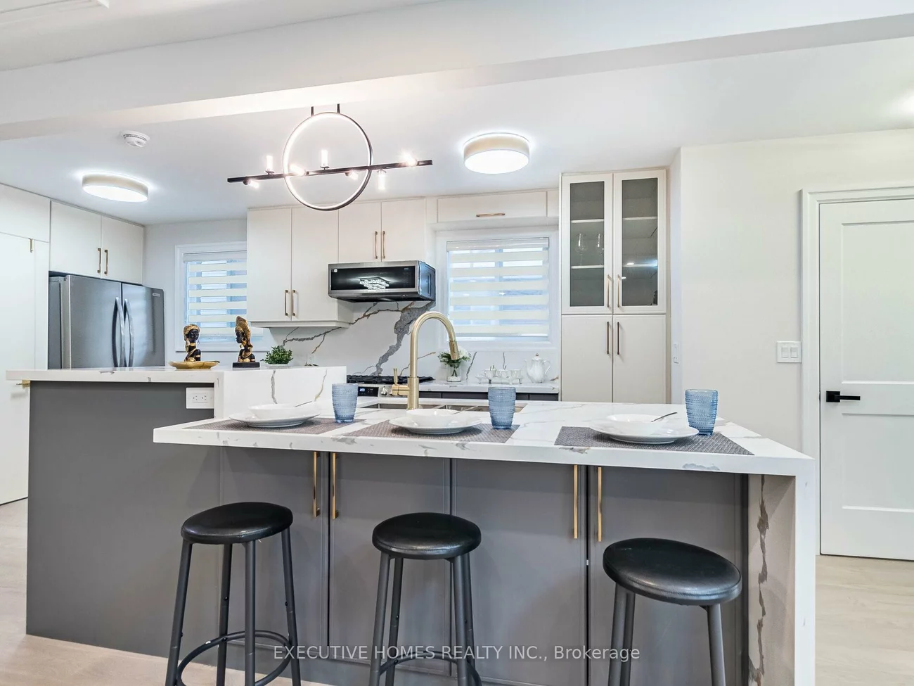 2685, Windjammer (Main), Erin Mills, Mississauga