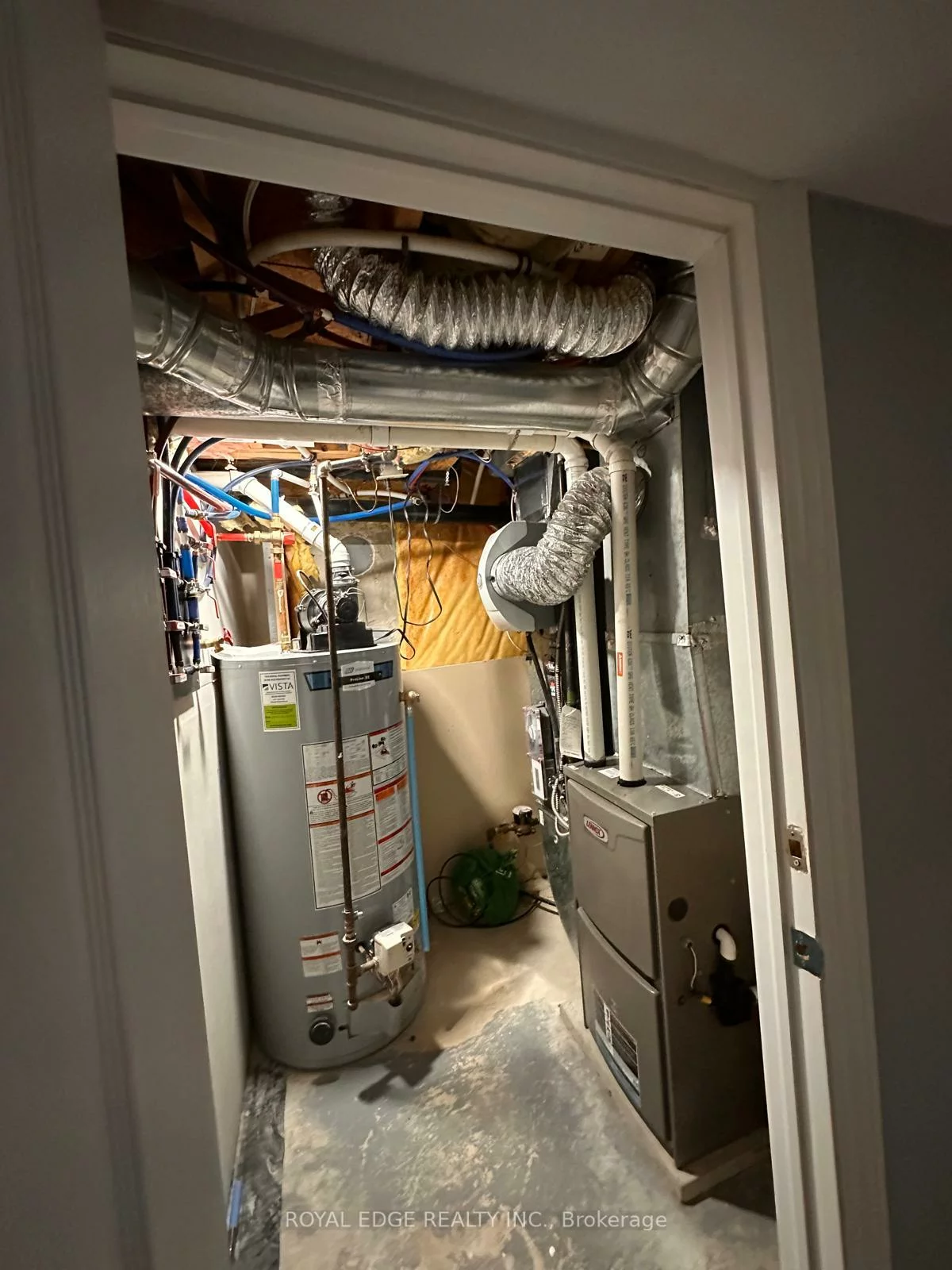 293, Kingsbridge Garden, Hurontario, Mississauga