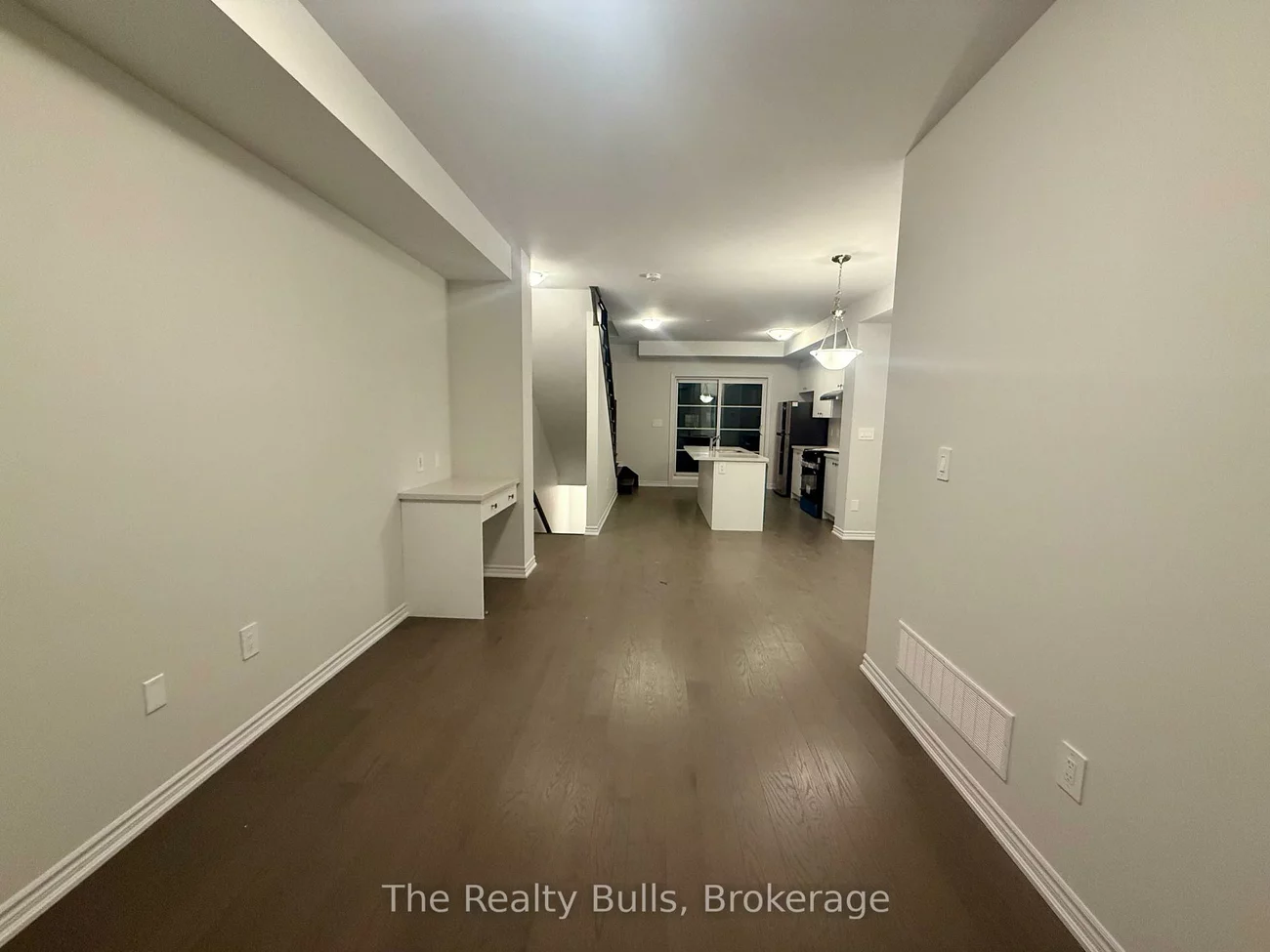 5886, Saigon, East Credit, Mississauga