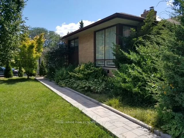 2100, Lorelei, Cooksville, Mississauga