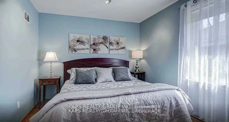 10, Wanita, Port Credit, Mississauga