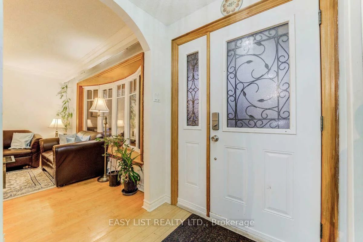 946, McBride, Erindale, Mississauga