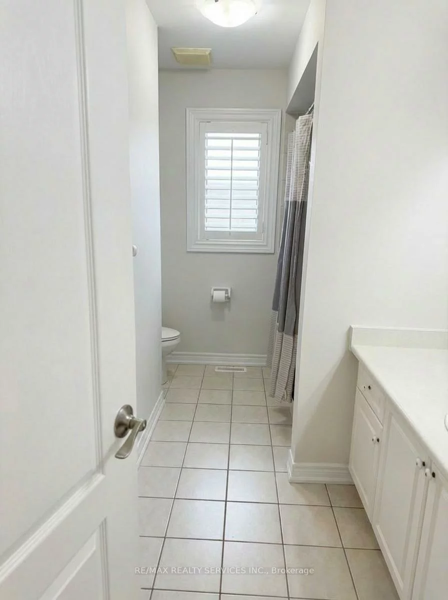 2432, Marisa, Sheridan, Mississauga