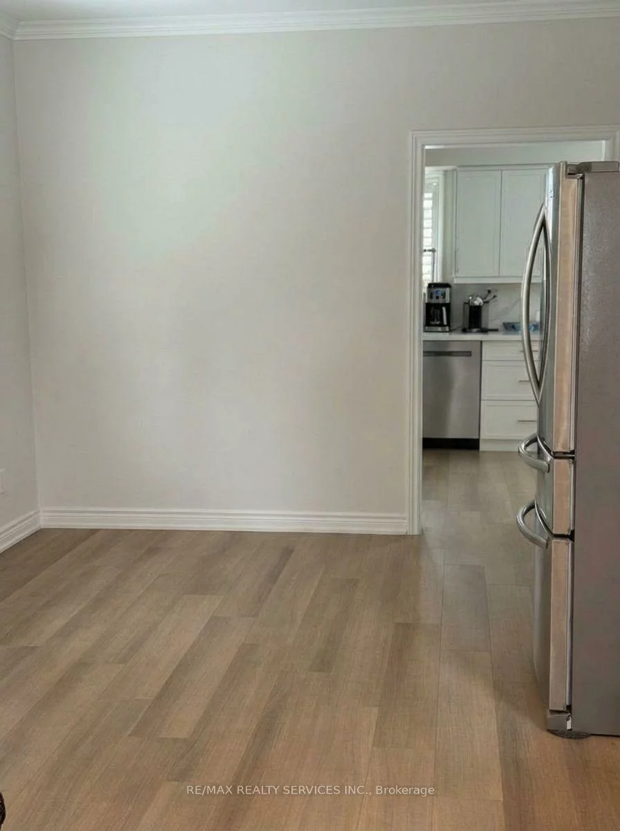 2432, Marisa, Sheridan, Mississauga