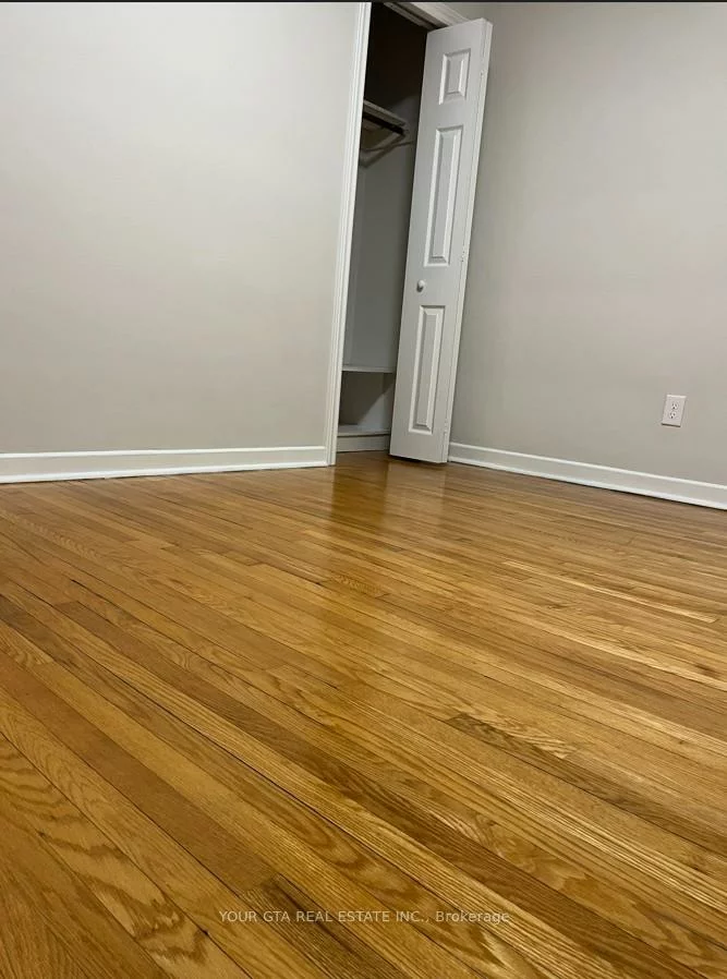 1867, Sandgate, Clarkson, Mississauga