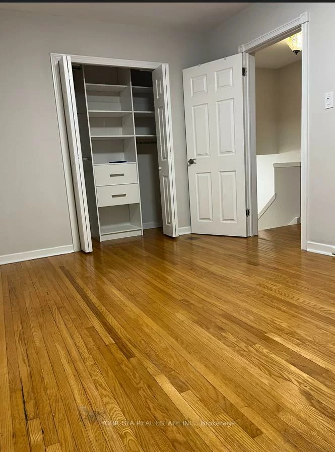 1867, Sandgate, Clarkson, Mississauga