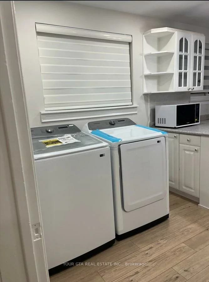 1867, Sandgate, Clarkson, Mississauga