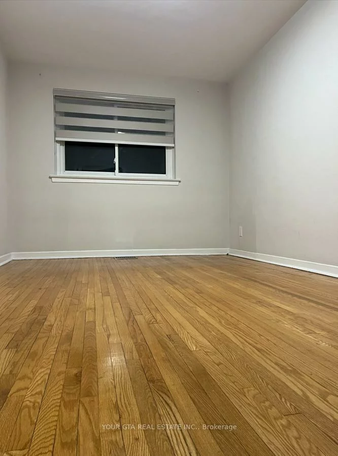 1867, Sandgate, Clarkson, Mississauga