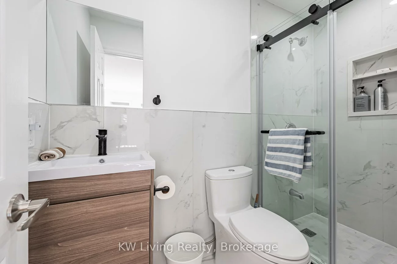 43, Maple, Port Credit, Mississauga